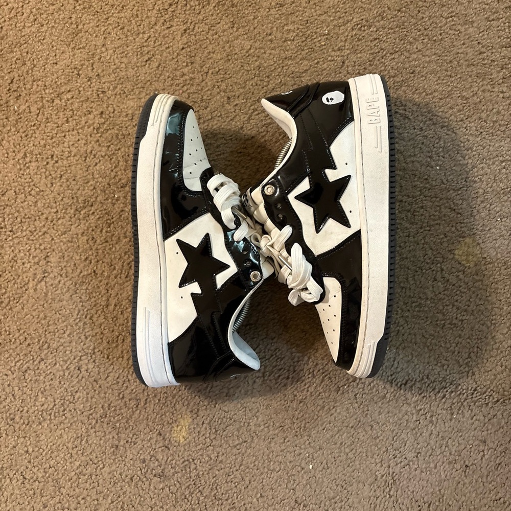 Size 10 - A Bathing ape Bapesta Low Black And White